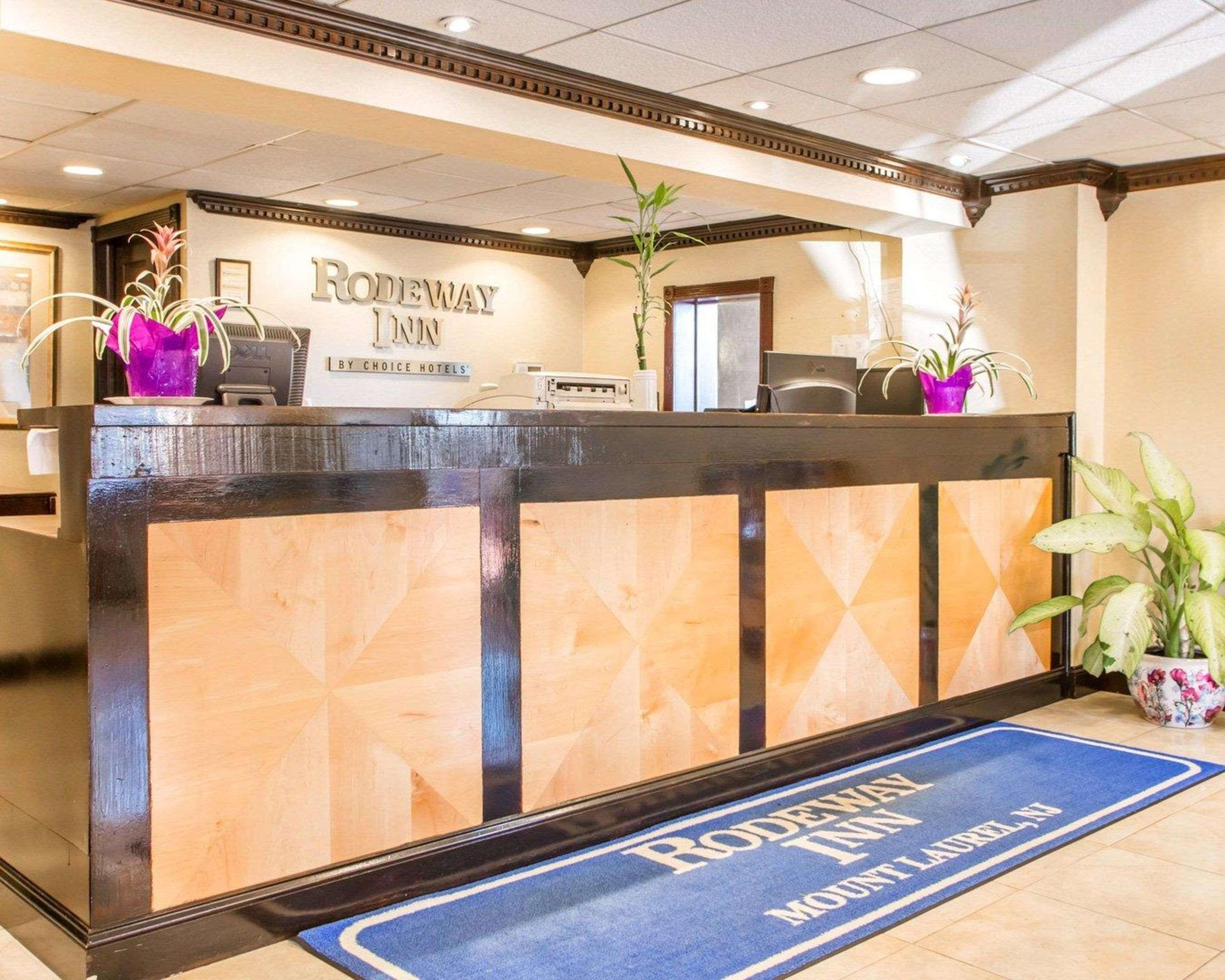 Rodeway Inn Mount Laurel Hwy 73 Екстер'єр фото