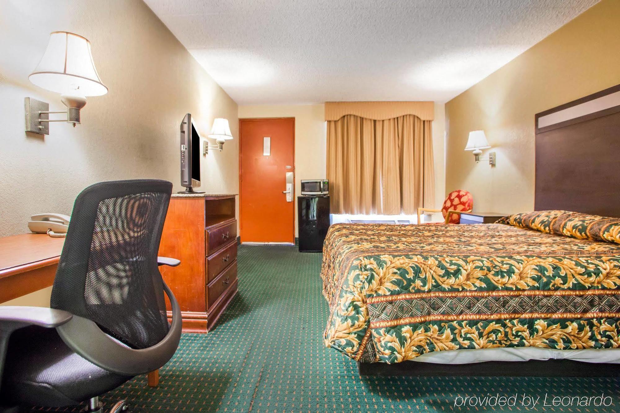 Rodeway Inn Mount Laurel Hwy 73 Екстер'єр фото