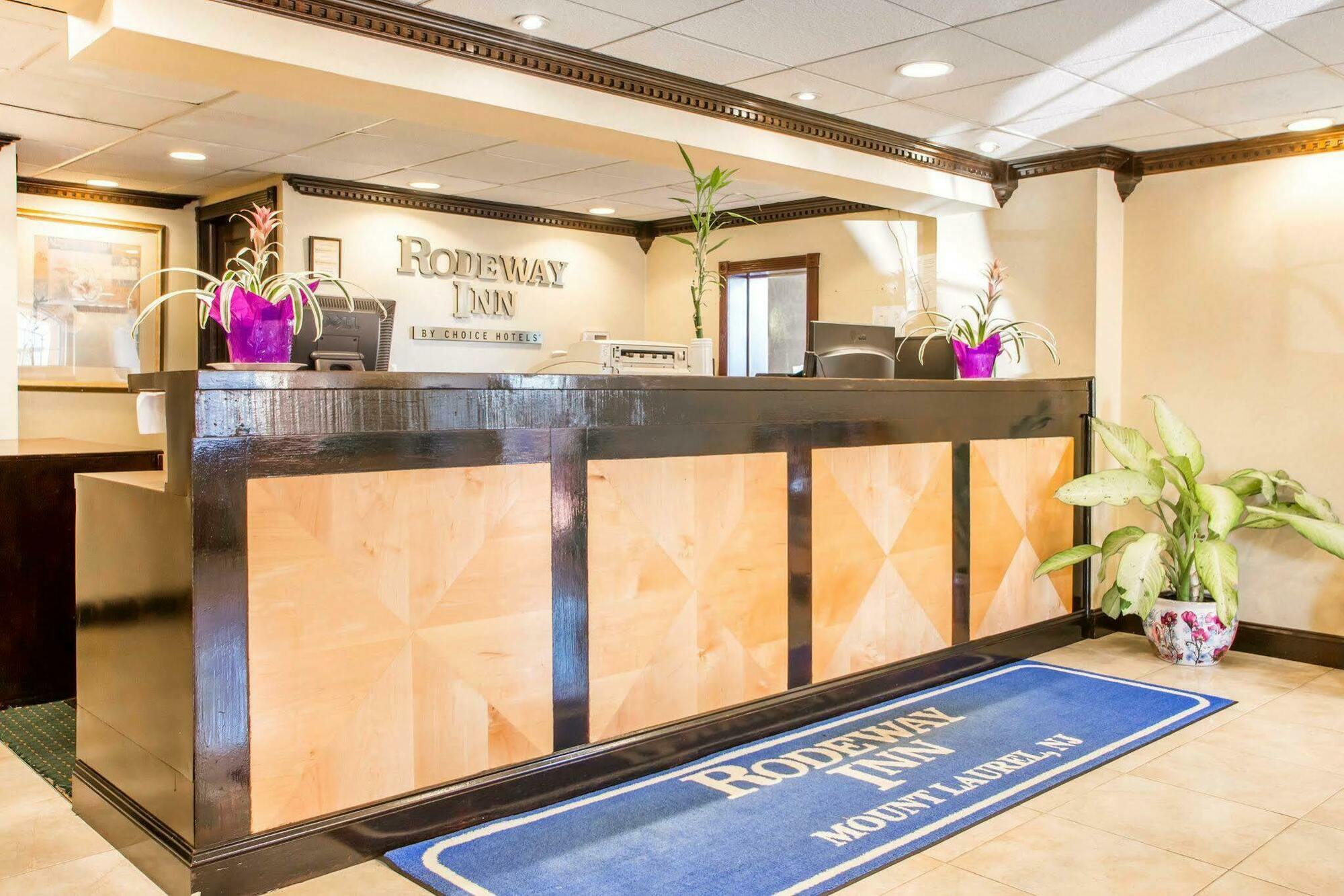 Rodeway Inn Mount Laurel Hwy 73 Екстер'єр фото
